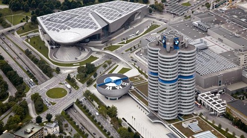 Центр компании BMW