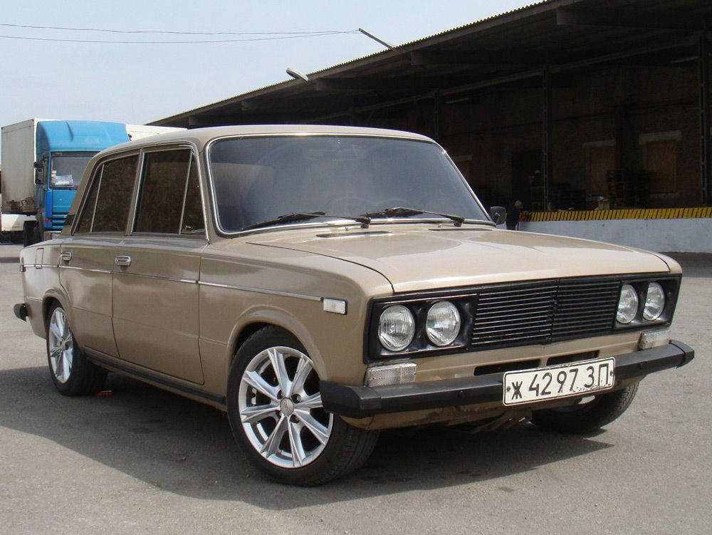 Автомобиль ВАЗ-2106