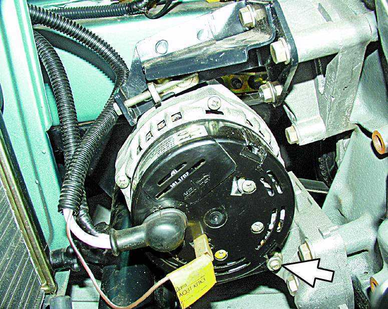 Проверка натяжения ремня привода генератора и его замена ВАЗ 2110