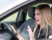 Как научиться женщине водить машину