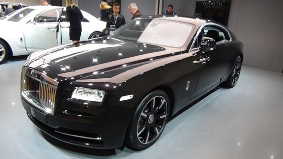 Автомобиль Rolls-Royce Wraith