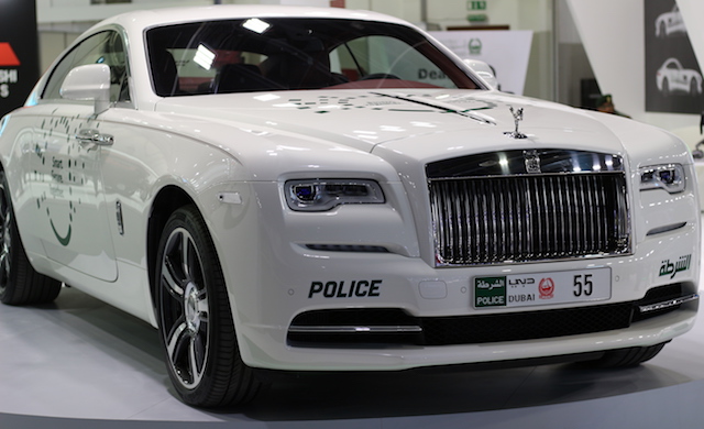Автомобили полиции Дубая: настоящее и будущее