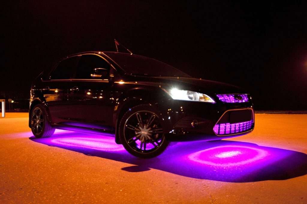 Neonovaya podsvetka na avto 1 1024x683 - Неоновая подсветка на авто