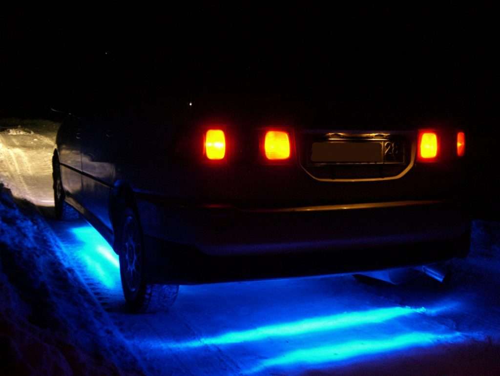 Neonovaya podsvetka na avto 2 1024x771 - Неоновая подсветка на авто