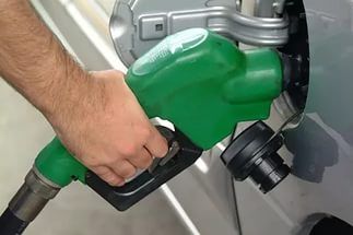 Бензин этилированный и неэтилированный: различия и свойства 