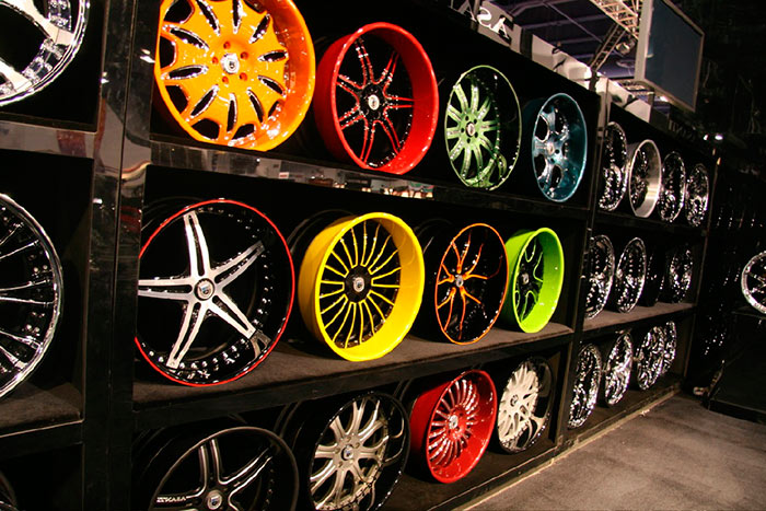 Выбирать колесные диски необходимо в соответствии с характеристиками автомобиля